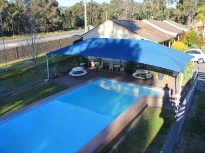 מאטילנד Molly Morgan Motor Inn מראה חיצוני תמונה
