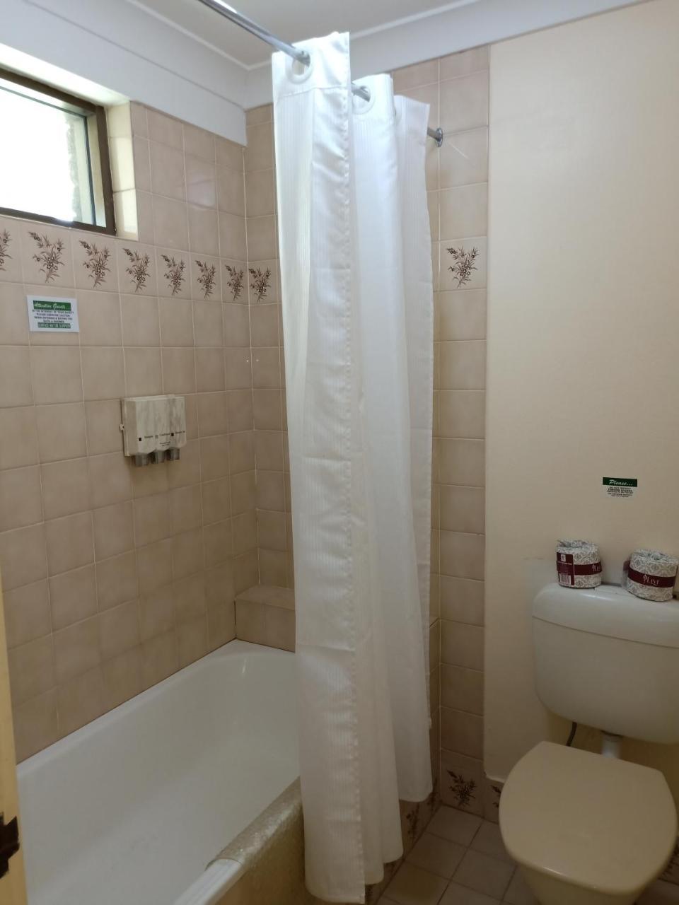 מאטילנד Molly Morgan Motor Inn מראה חיצוני תמונה